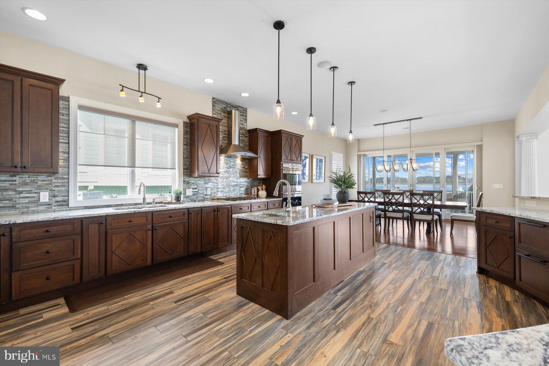 SOUTH SHORES - Residential