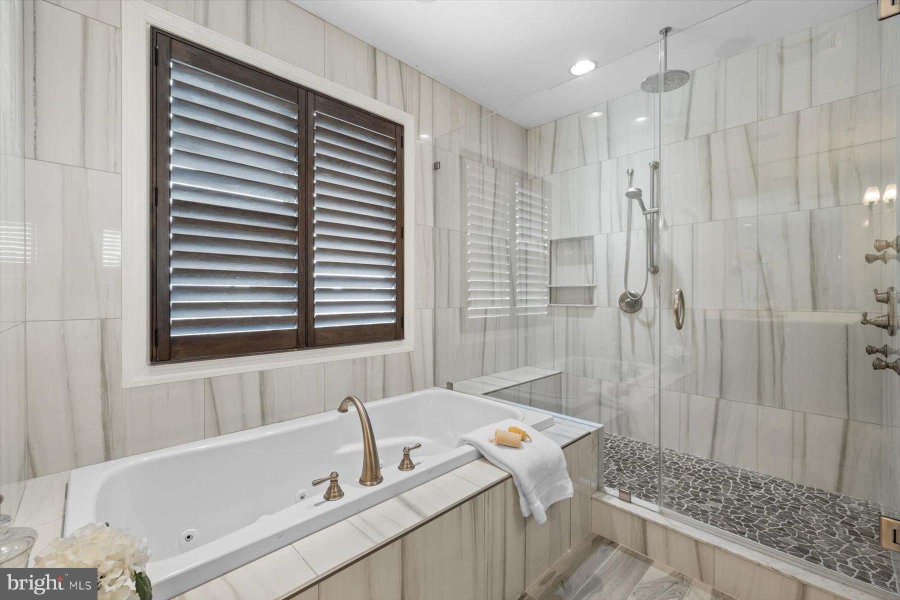 SOUTH SHORES - Residential
