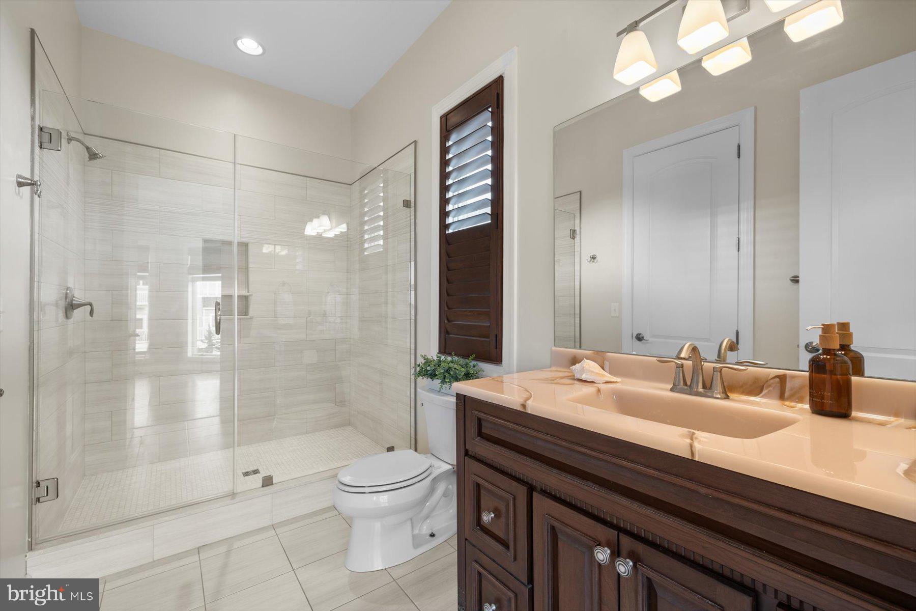 SOUTH SHORES - Residential