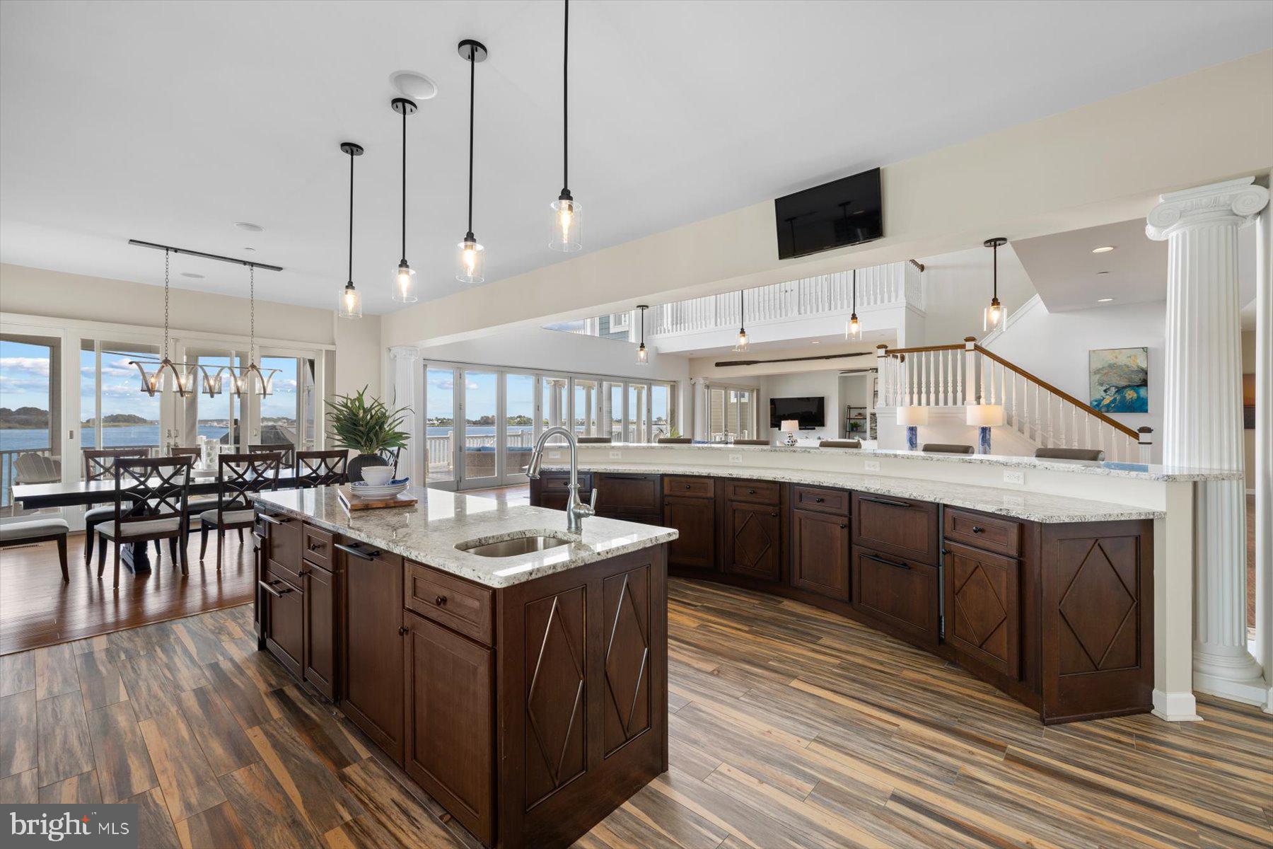 SOUTH SHORES - Residential
