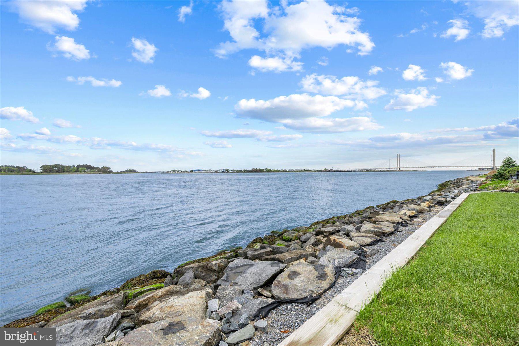 SOUTH SHORES - Residential