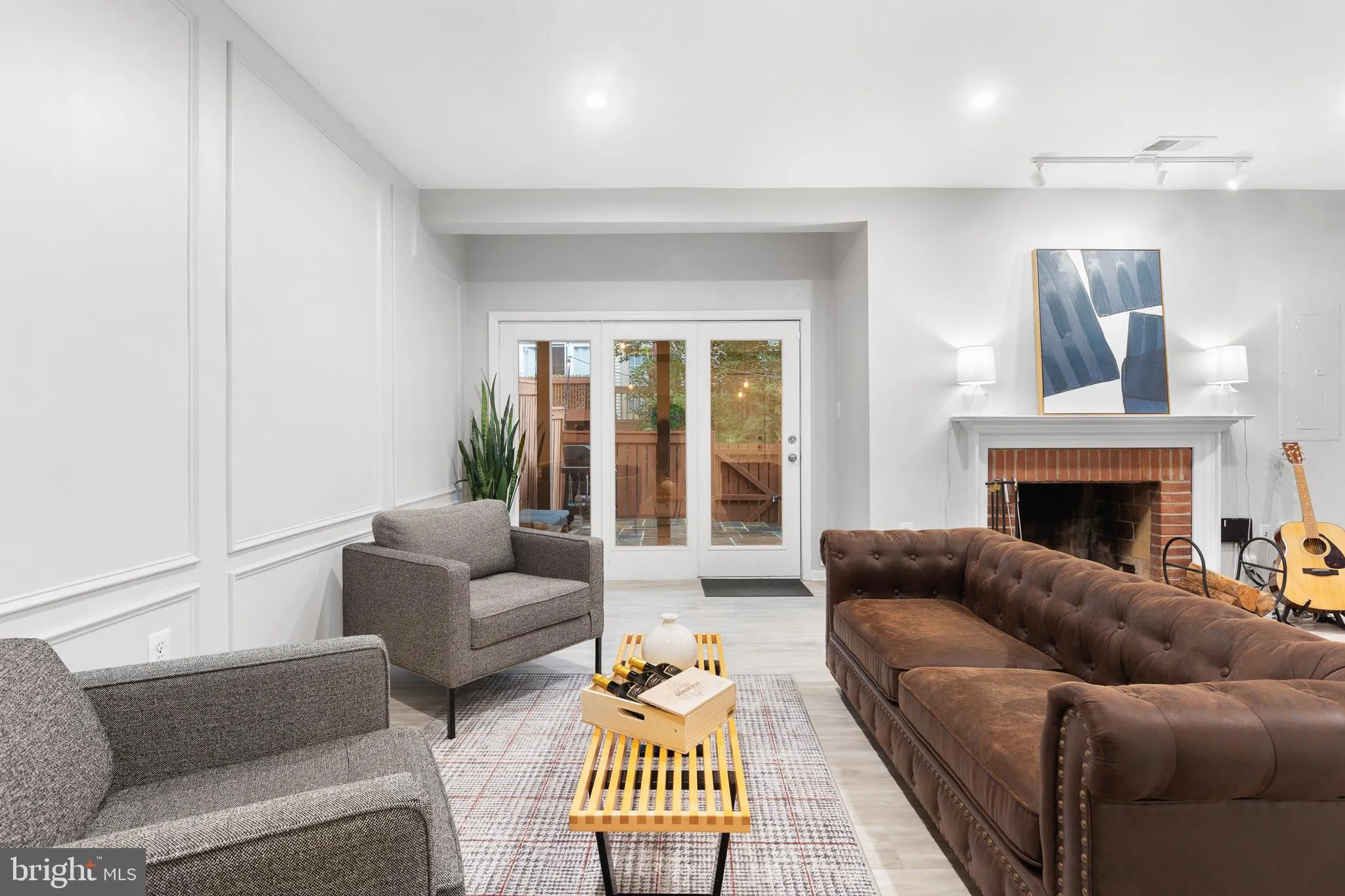 Springfield, Virginia 22150, United States, 3 Bedrooms Bedrooms, ,4 BathroomsBathrooms,Residential,Contingent,180092