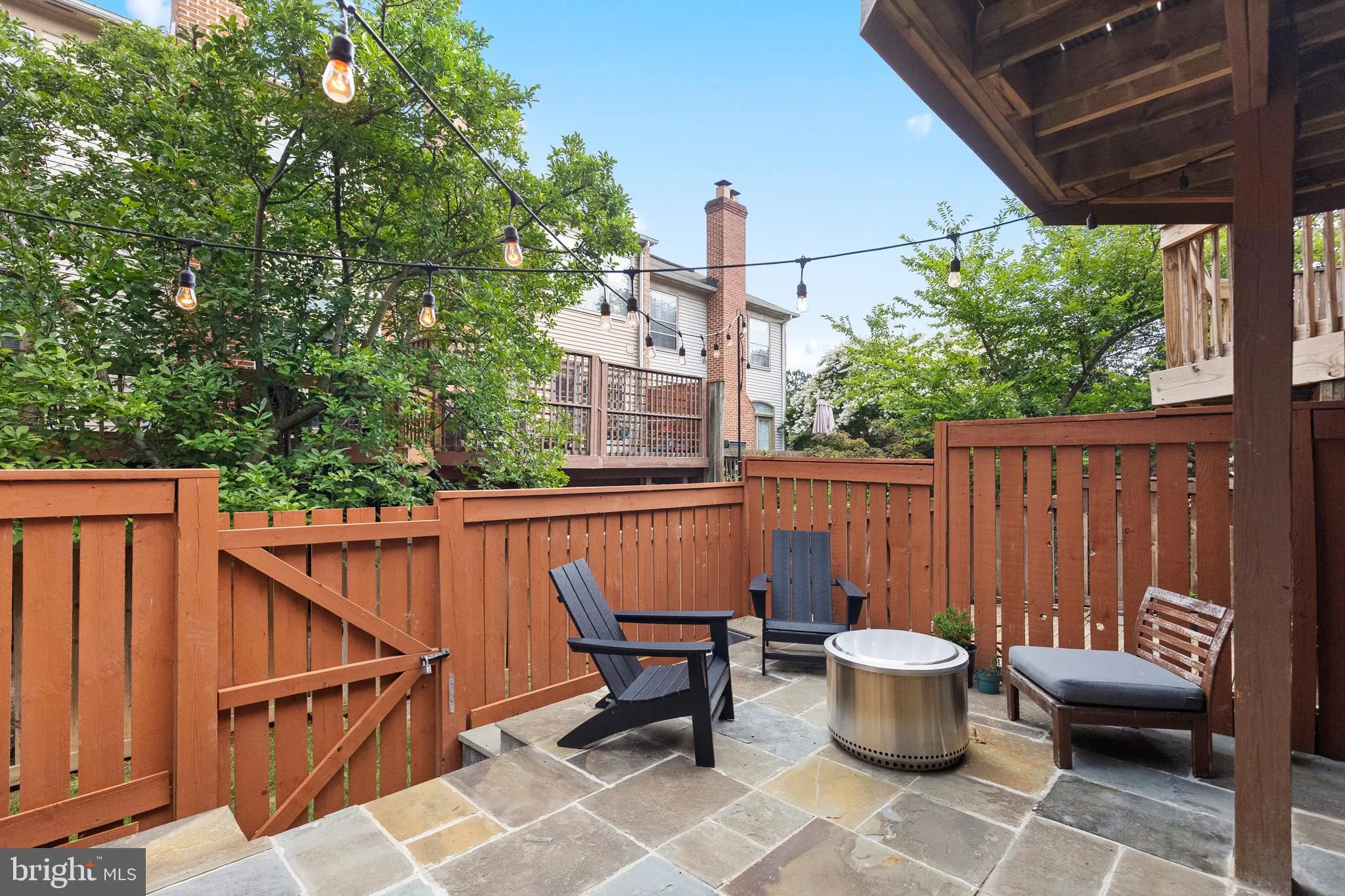 Springfield, Virginia 22150, United States, 3 Bedrooms Bedrooms, ,4 BathroomsBathrooms,Residential,Contingent,180092