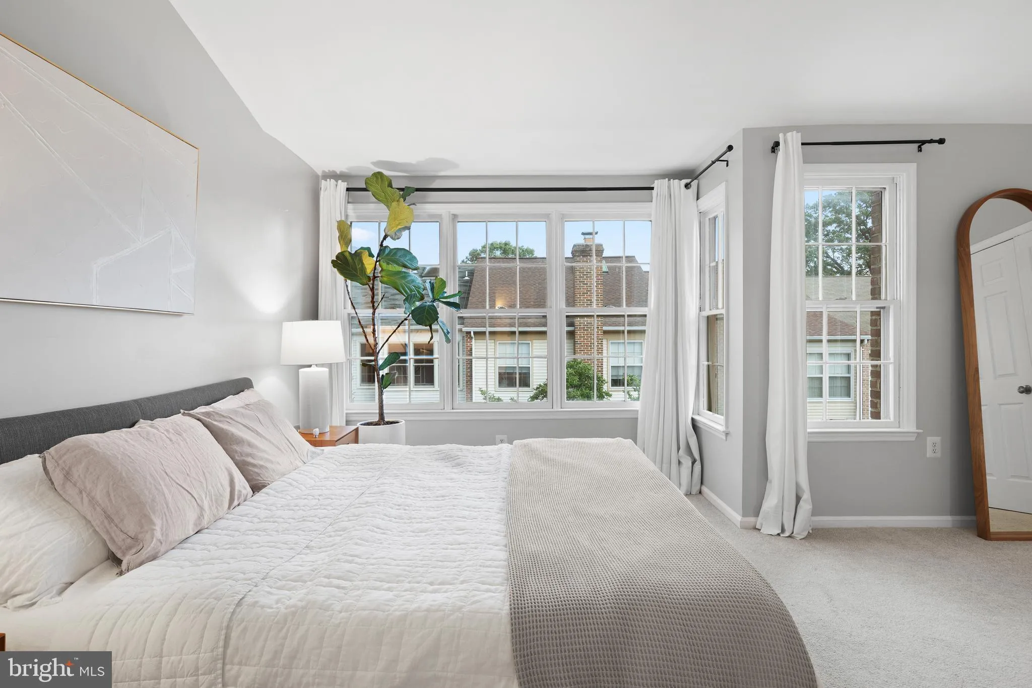 Springfield, Virginia 22150, United States, 3 Bedrooms Bedrooms, ,4 BathroomsBathrooms,Residential,Contingent,180092