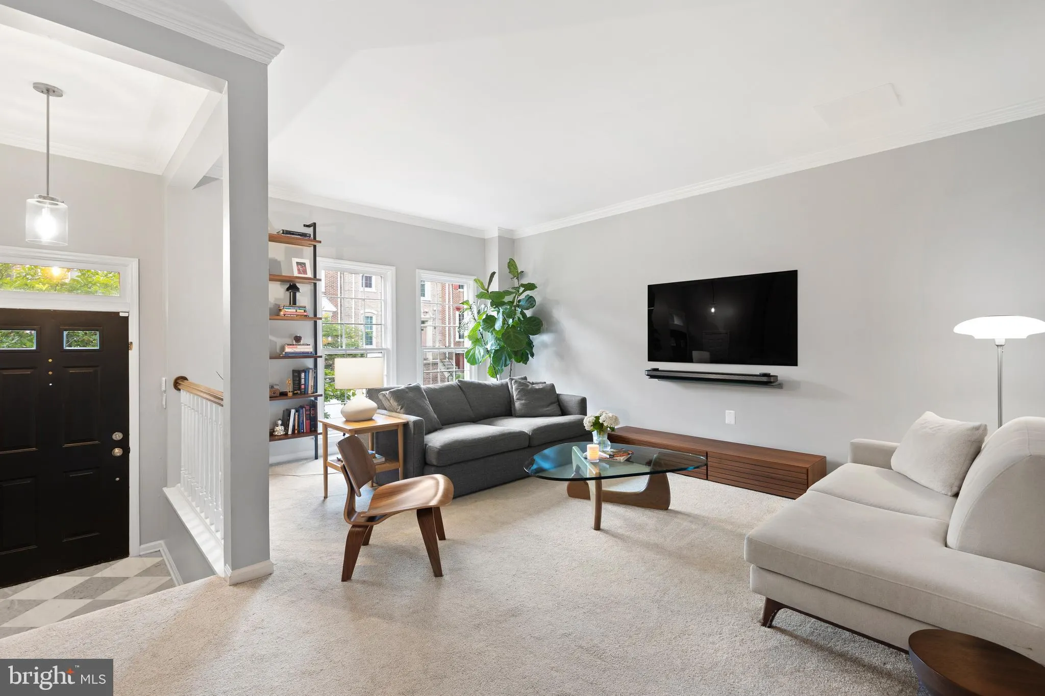 Springfield, Virginia 22150, United States, 3 Bedrooms Bedrooms, ,4 BathroomsBathrooms,Residential,Contingent,180092