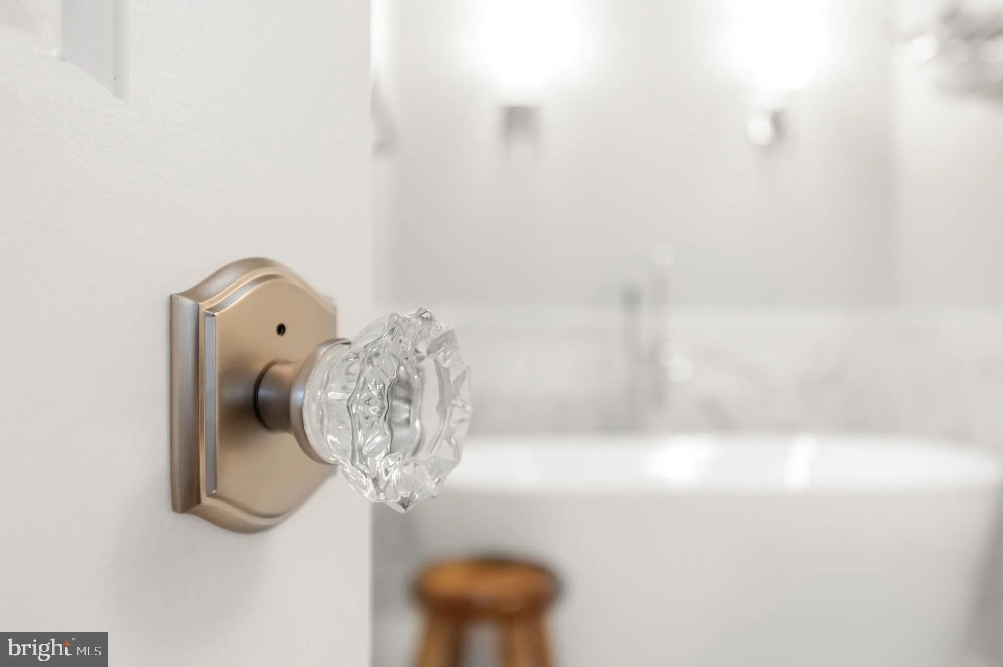 Springfield, Virginia 22150, United States, 3 Bedrooms Bedrooms, ,4 BathroomsBathrooms,Residential,Contingent,180092