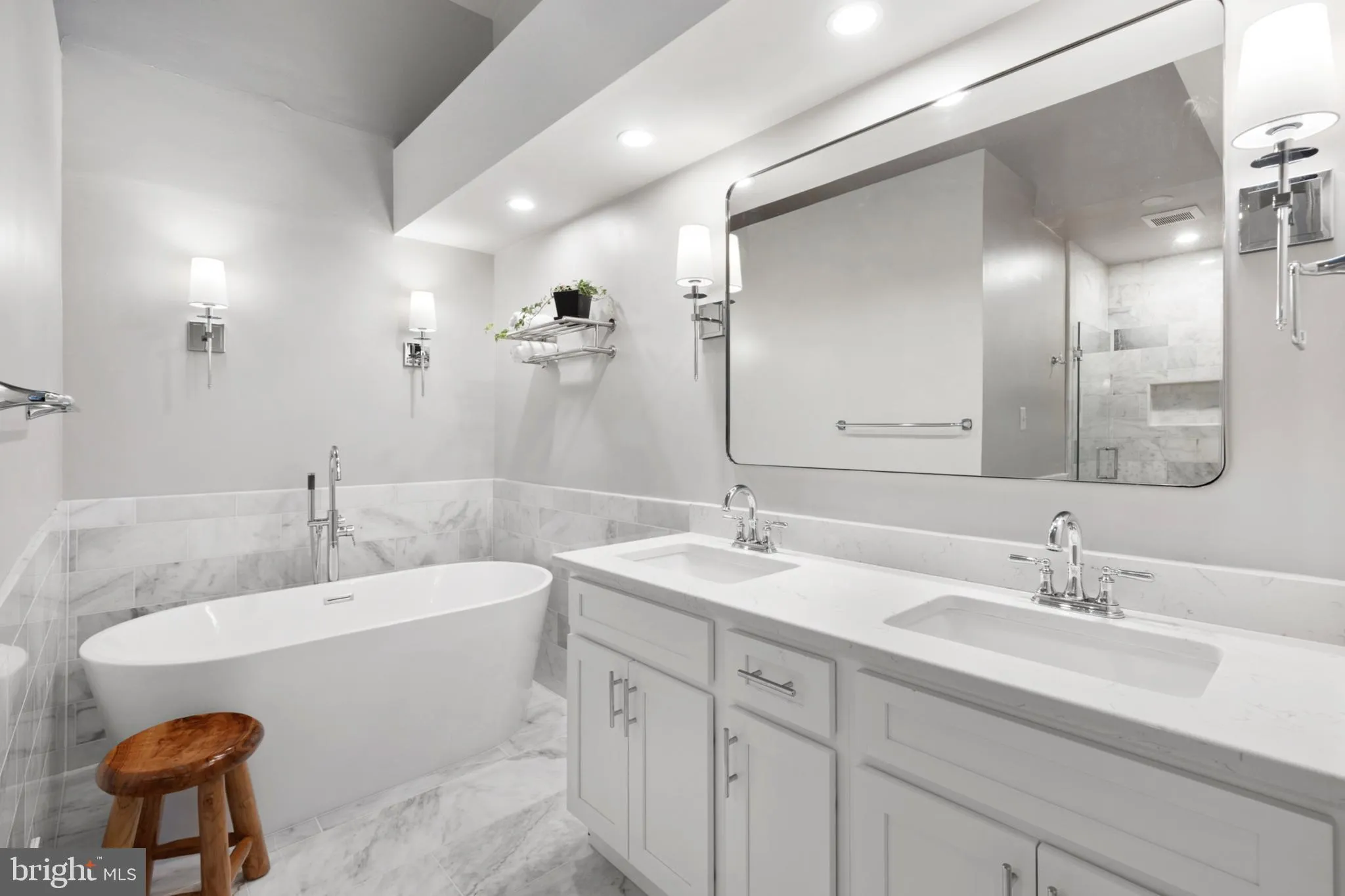 Springfield, Virginia 22150, United States, 3 Bedrooms Bedrooms, ,4 BathroomsBathrooms,Residential,Contingent,180092