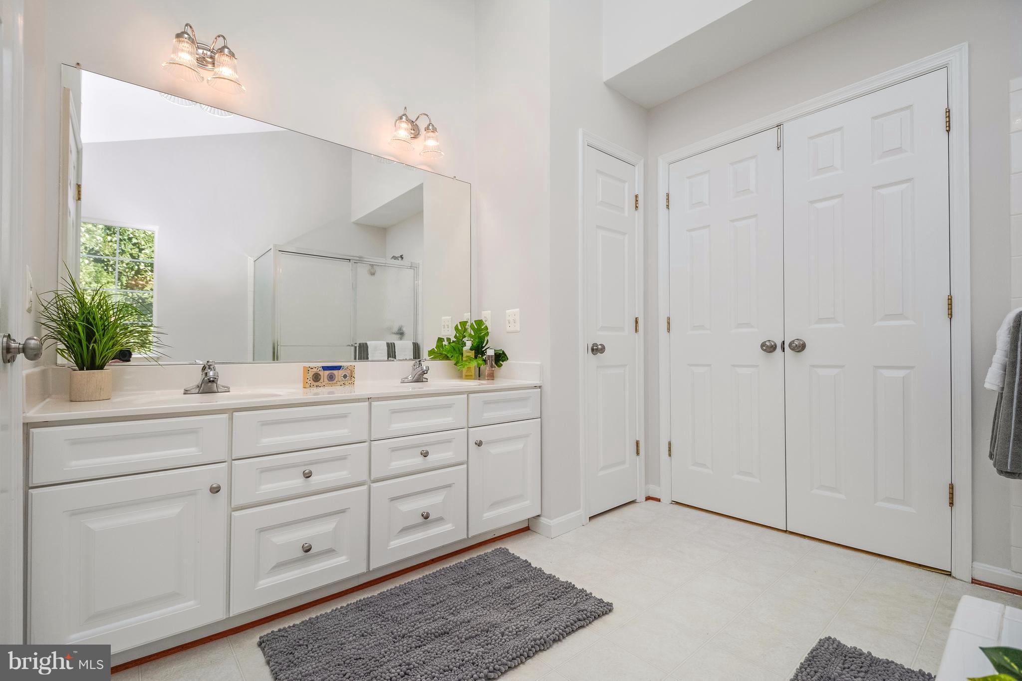 SWANS CREEK - Residential