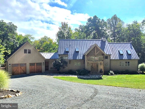 Photo of 13870 Steed Hill Lane, LEESBURG, VA 20176 (MLS # VALO2137364)