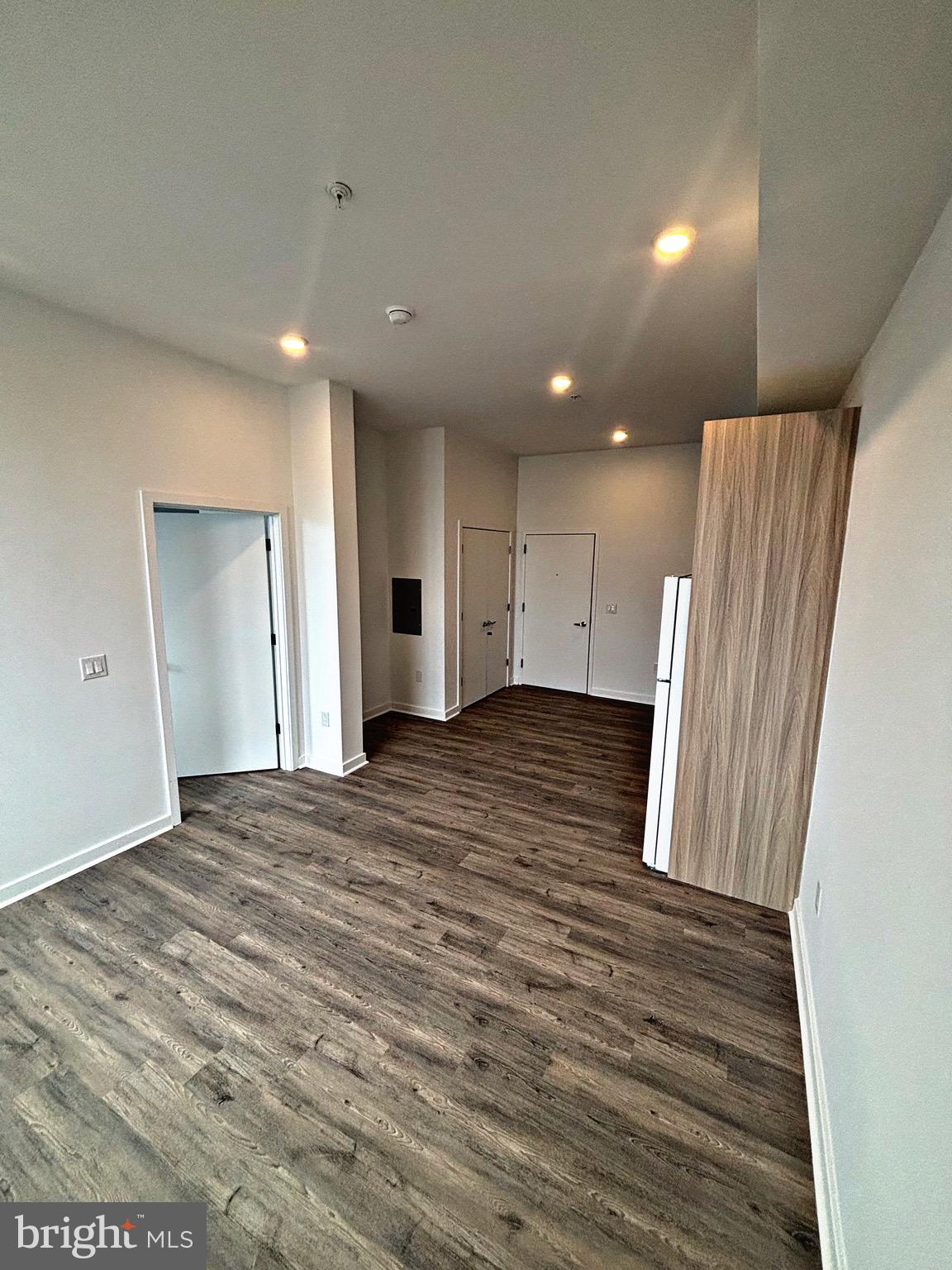 7101 WOODLAND AVENUE 209