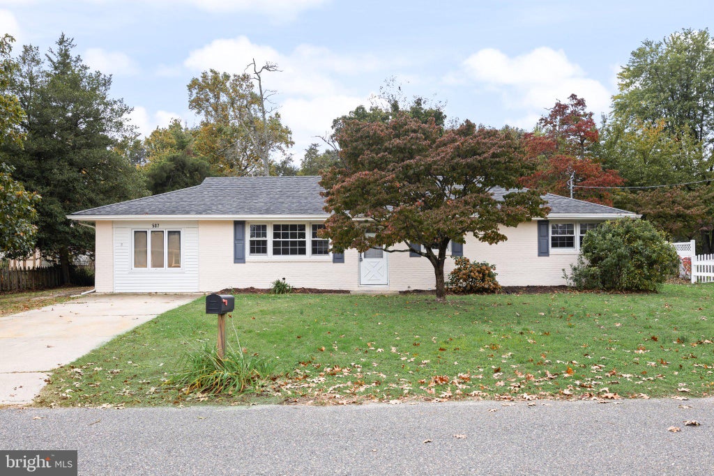 Photo of 507 Oakland Avenue, BERLIN, NJ 08009 (MLS # NJCD2129122)