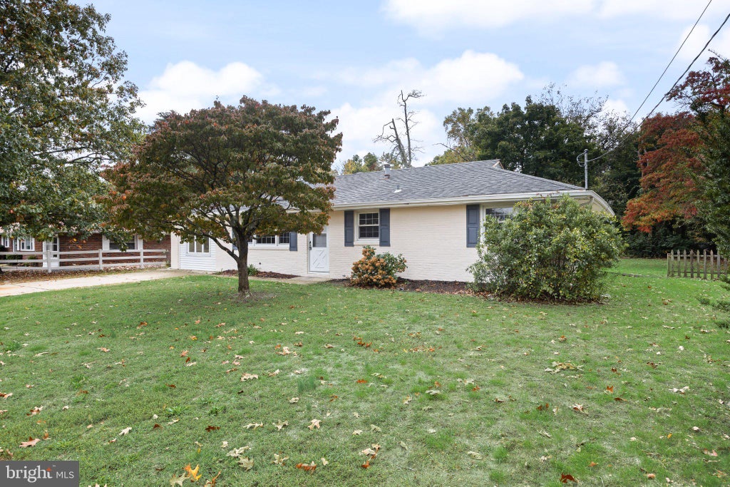 Photo of 507 Oakland Avenue, BERLIN, NJ 08009 (MLS # NJCD2129122)