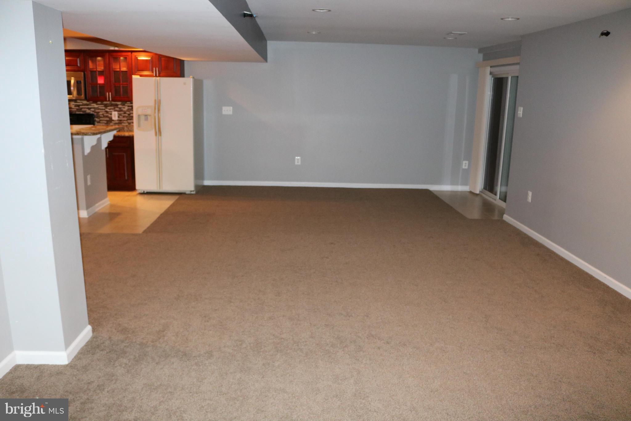 LITTLE RIVER COMMONS - Residential Lease