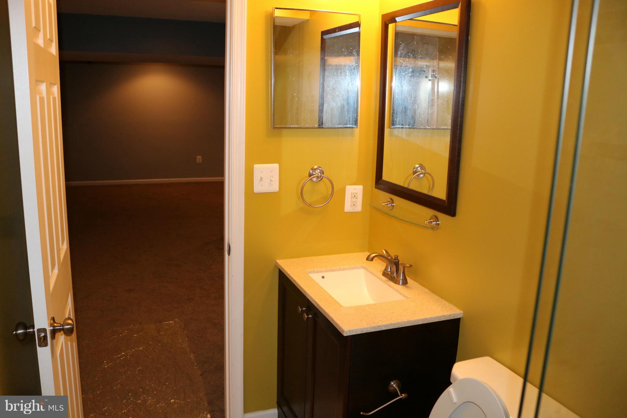 LITTLE RIVER COMMONS - Residential Lease