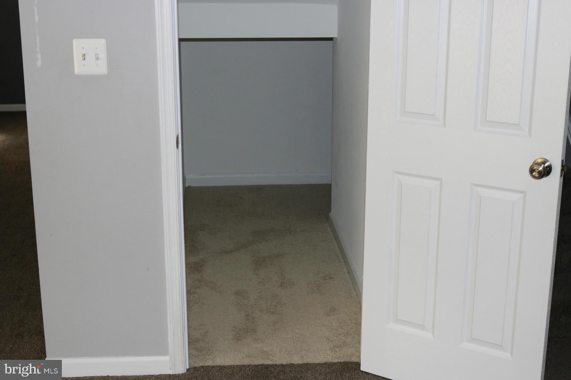 LITTLE RIVER COMMONS - Residential Lease