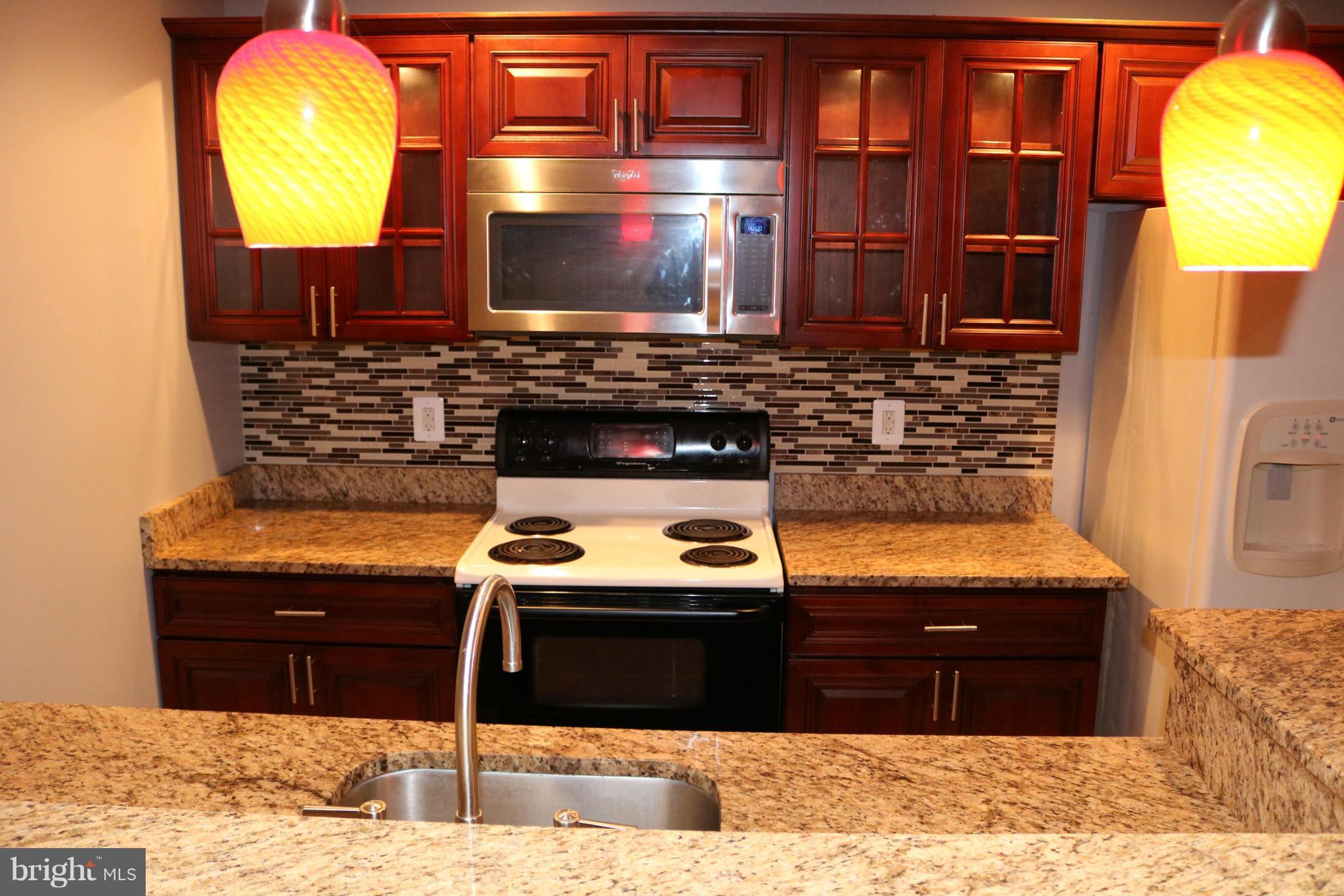 LITTLE RIVER COMMONS - Residential Lease