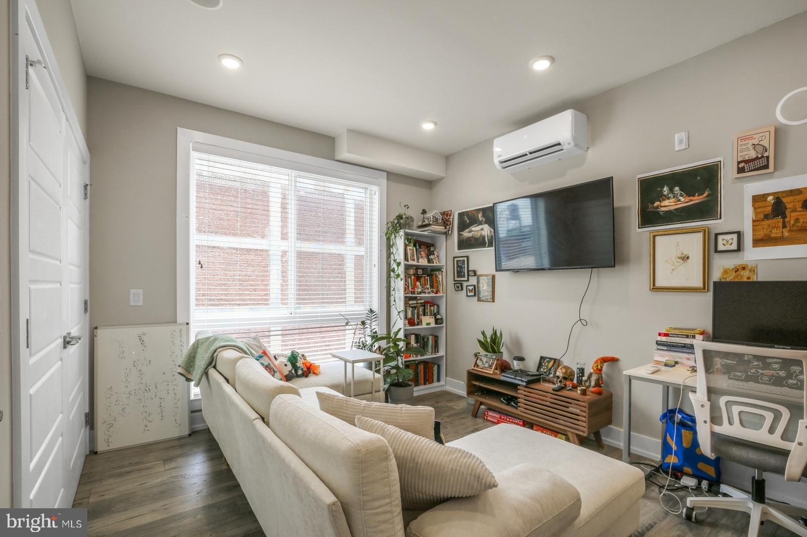 PHILADELPHIA (NORTH) - Residential Lease