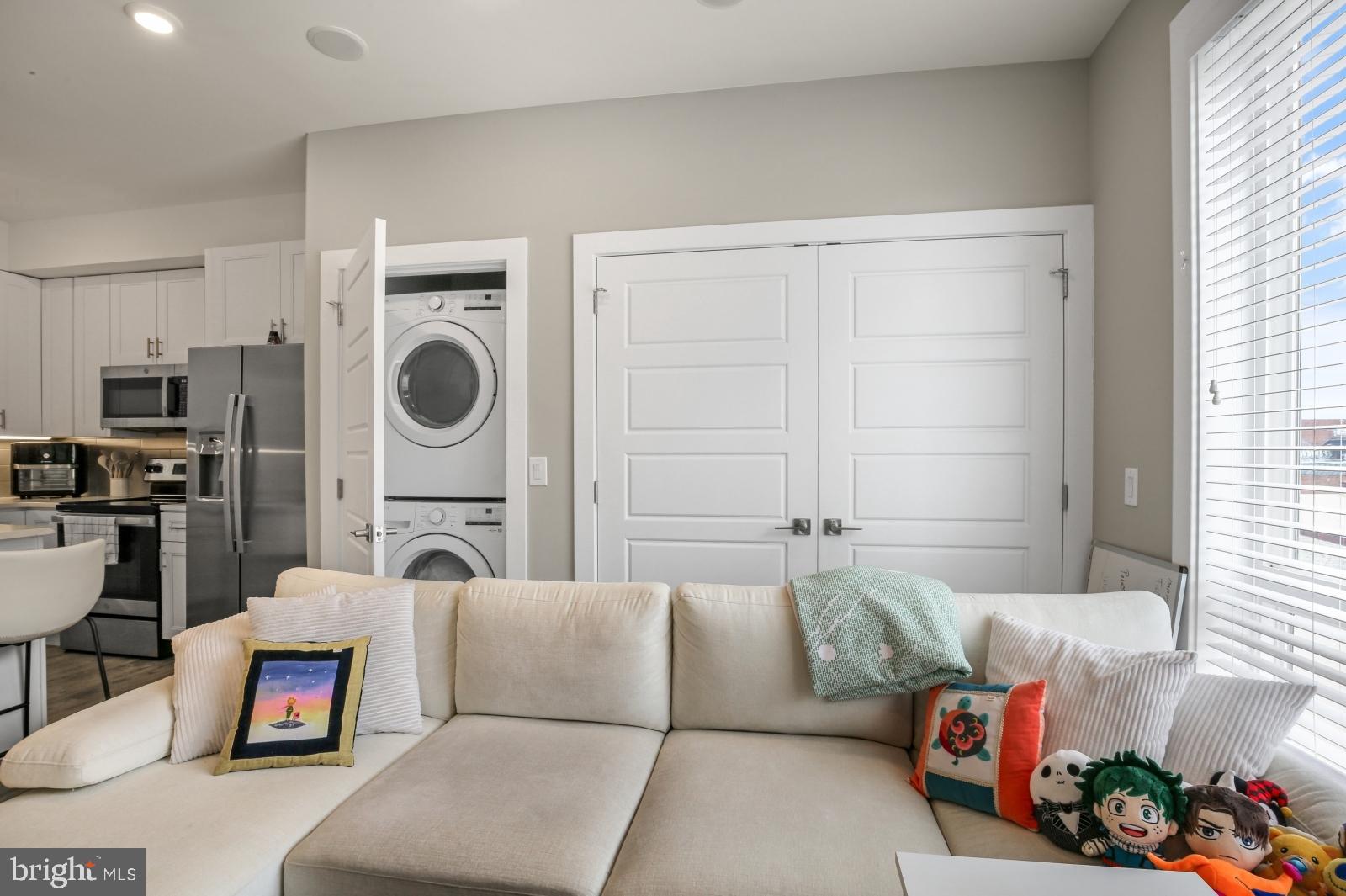 PHILADELPHIA (NORTH) - Residential Lease