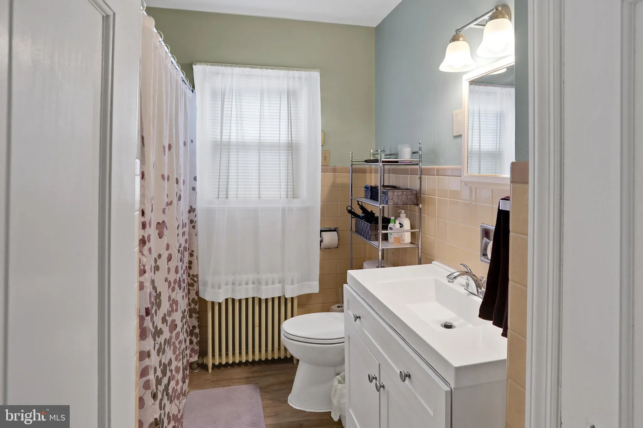 Martinsburg, West Virginia 25401, United States, 3 Bedrooms Bedrooms, ,1 BathroomBathrooms,Residential,Active,235640