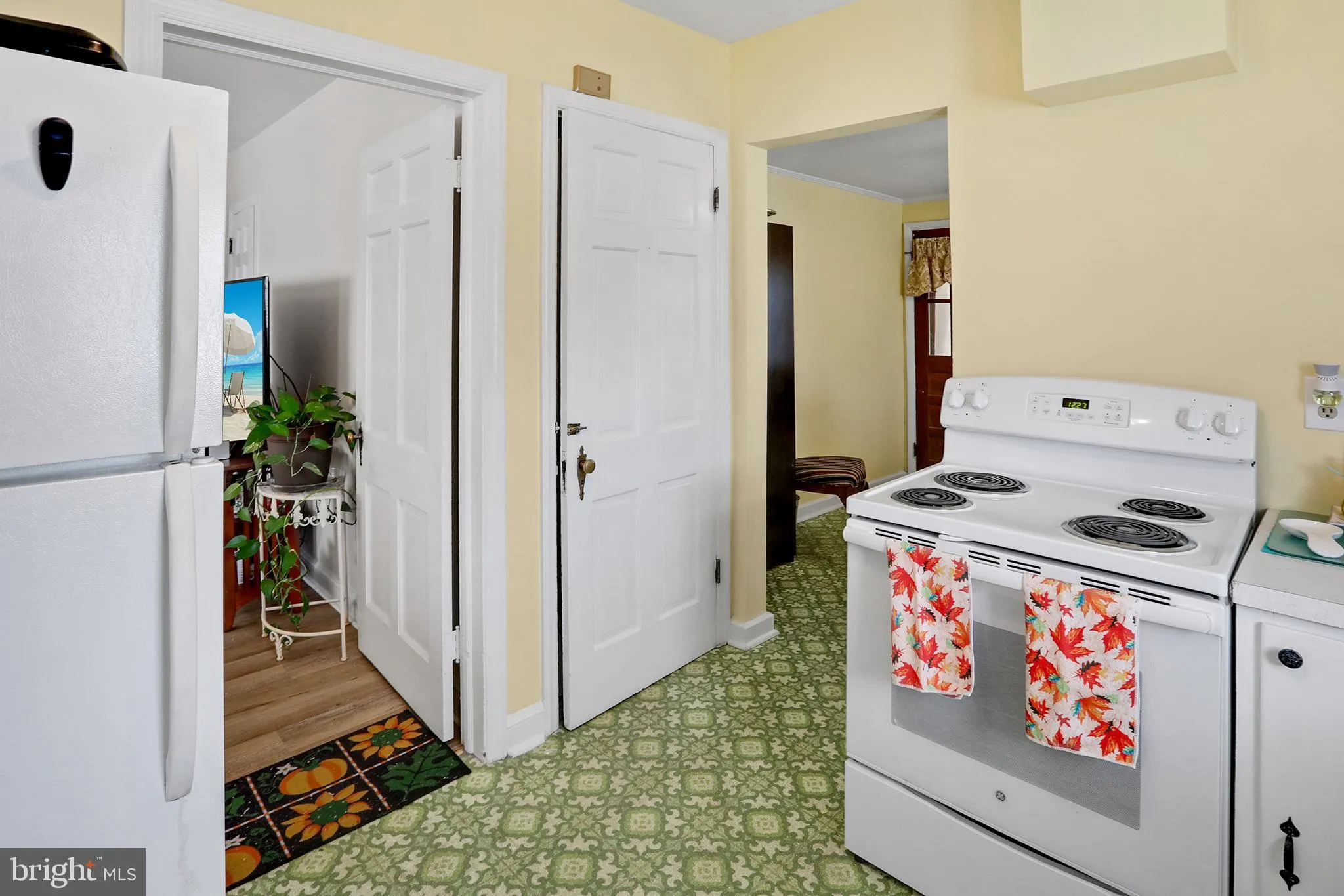 Martinsburg, West Virginia 25401, United States, 3 Bedrooms Bedrooms, ,1 BathroomBathrooms,Residential,Active,235640