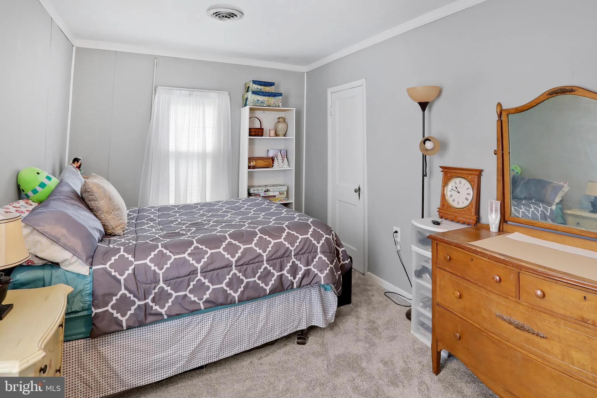 Martinsburg, West Virginia 25401, United States, 3 Bedrooms Bedrooms, ,1 BathroomBathrooms,Residential,Active,235640