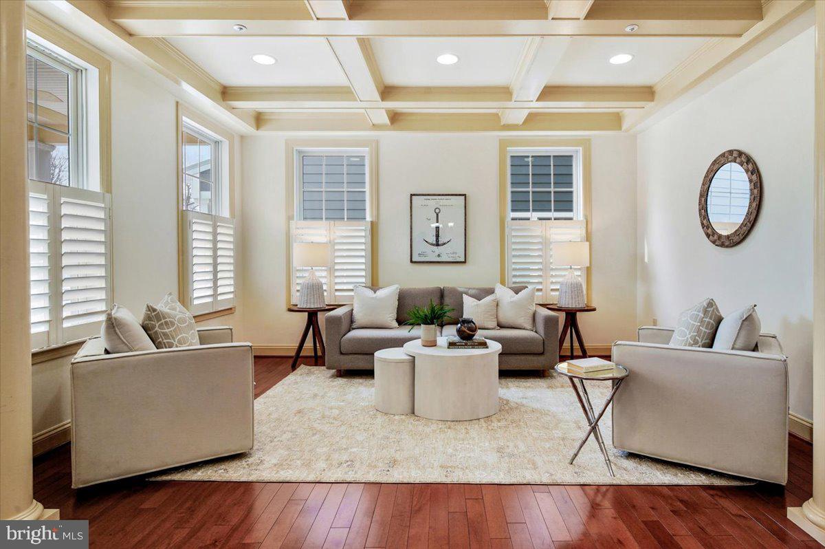 MURRAY HILL - Residential