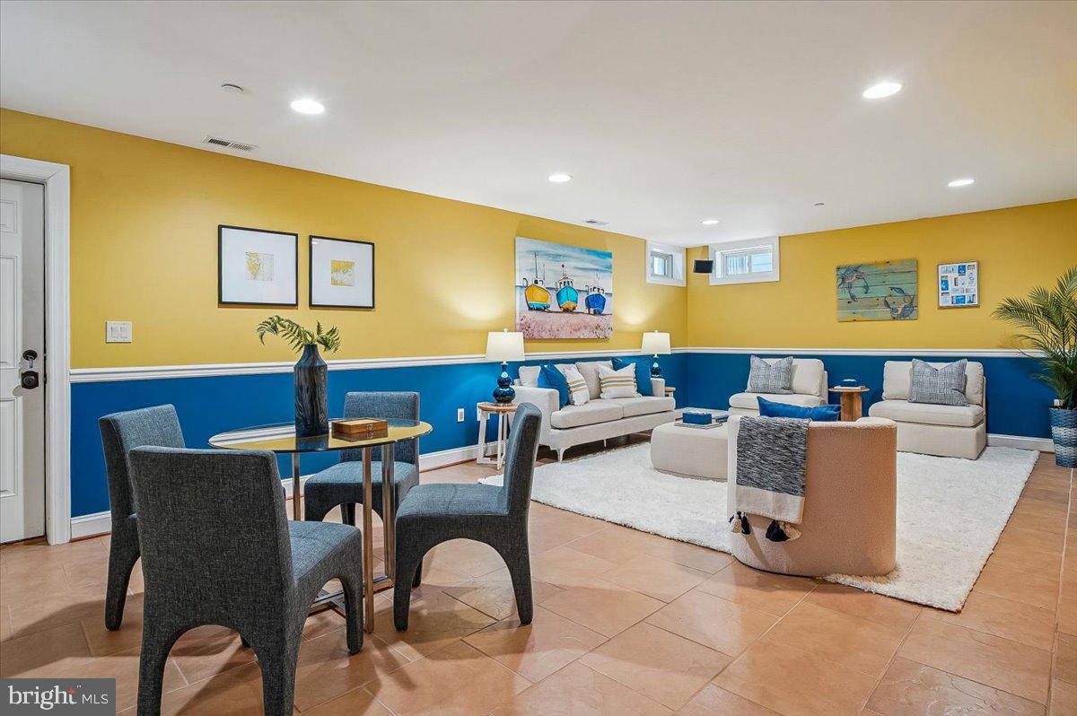 MURRAY HILL - Residential