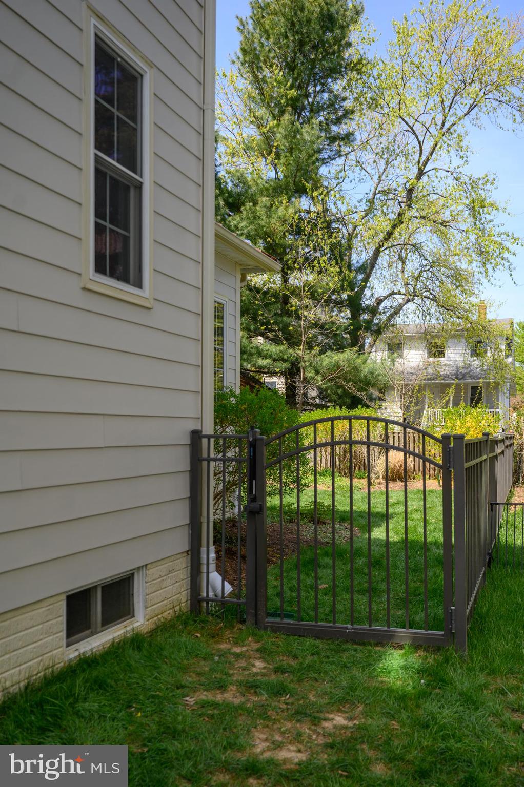 MURRAY HILL - Residential