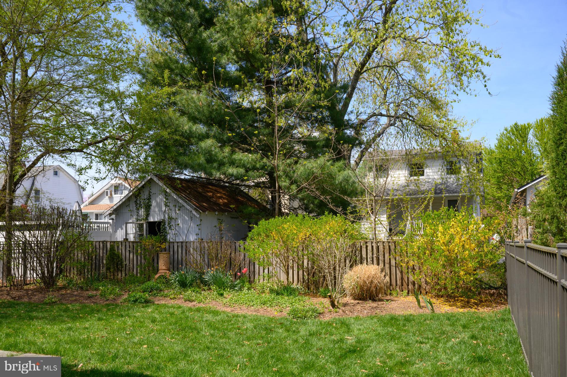 MURRAY HILL - Residential