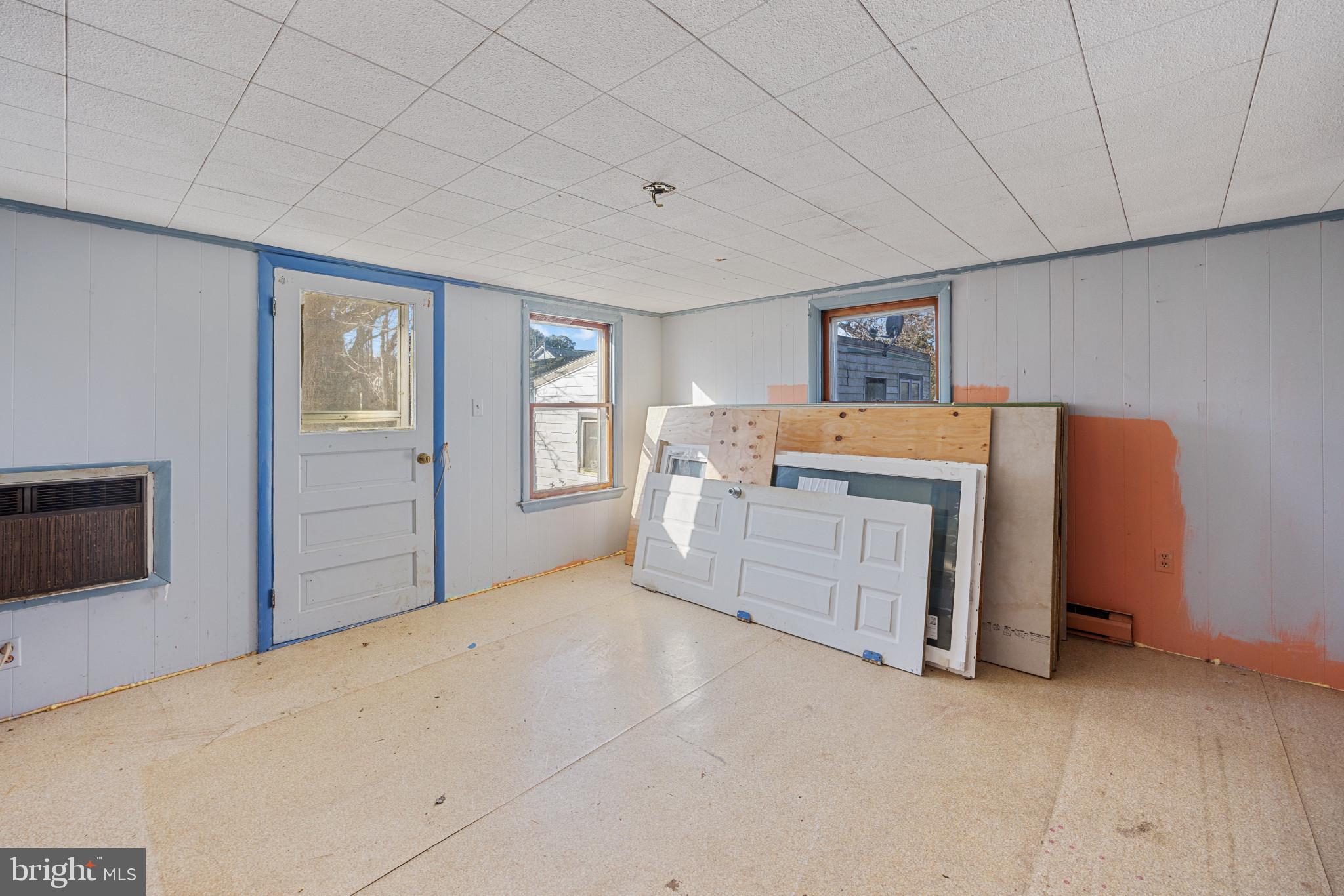 TILGHMAN - Residential