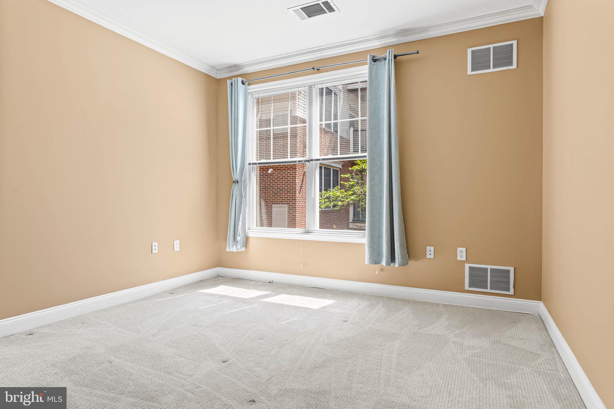THE GRANDE AT RIVERVIEW - Residential