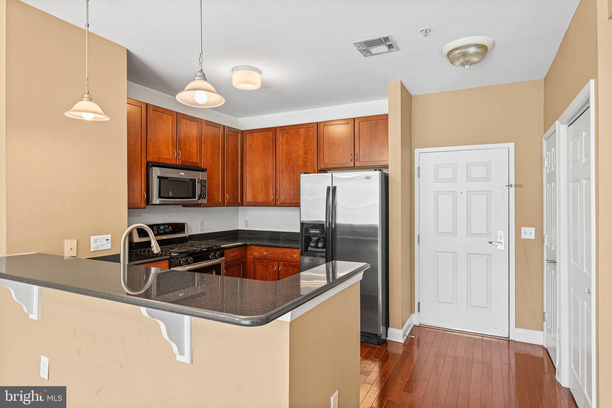 THE GRANDE AT RIVERVIEW - Residential