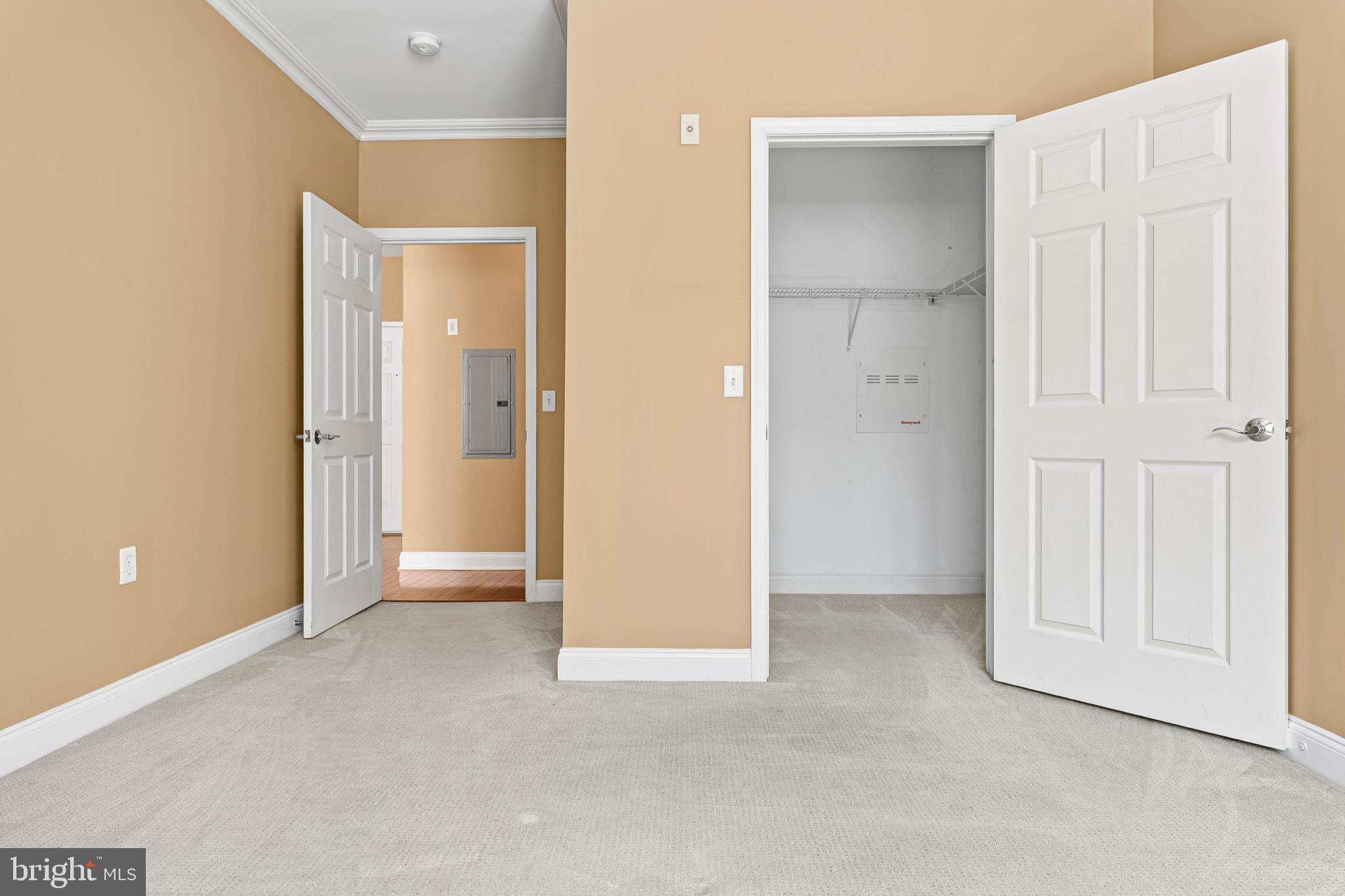 THE GRANDE AT RIVERVIEW - Residential