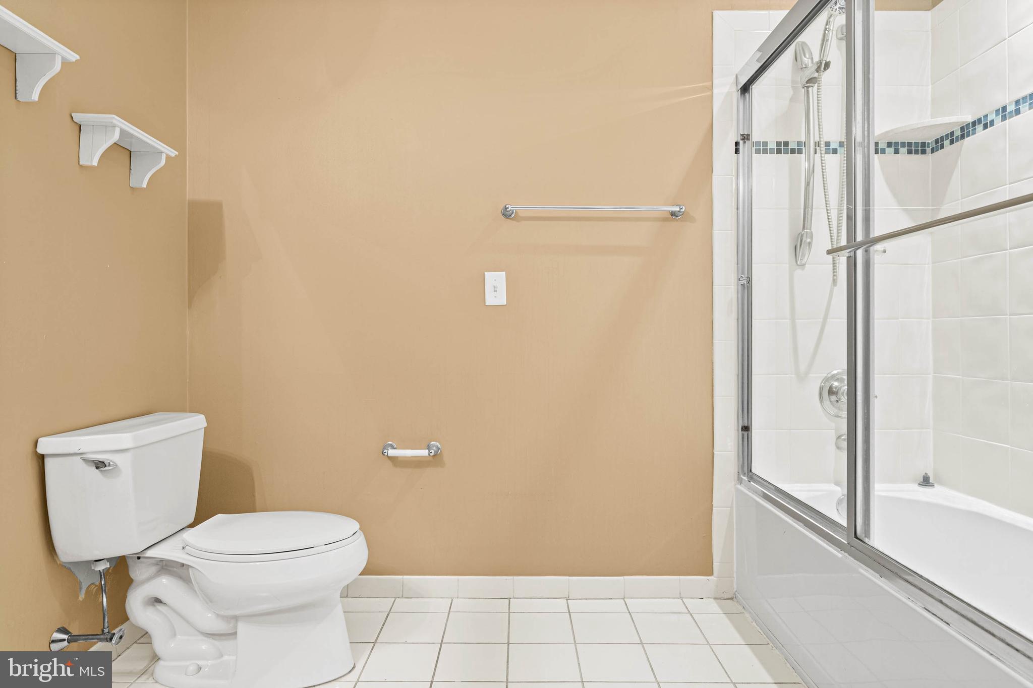 THE GRANDE AT RIVERVIEW - Residential