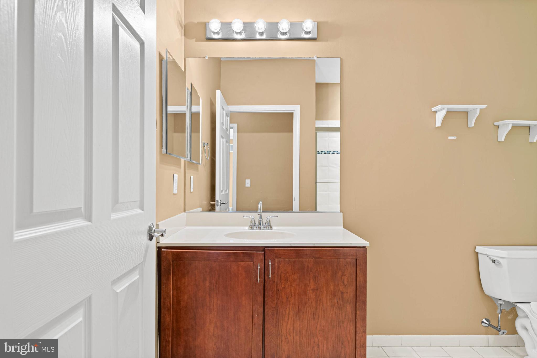 THE GRANDE AT RIVERVIEW - Residential