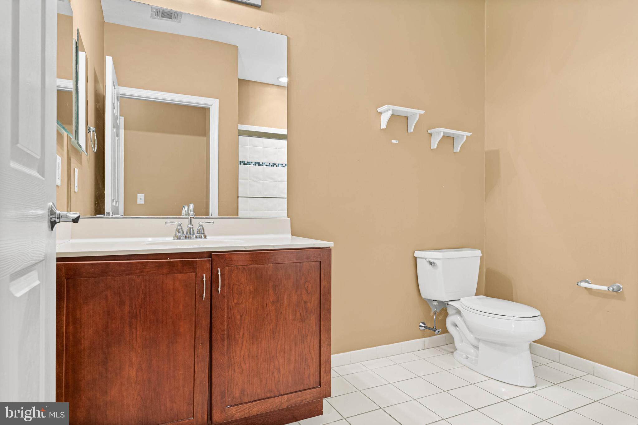 THE GRANDE AT RIVERVIEW - Residential