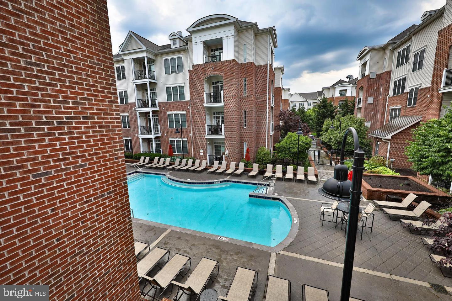 THE GRANDE AT RIVERVIEW - Residential