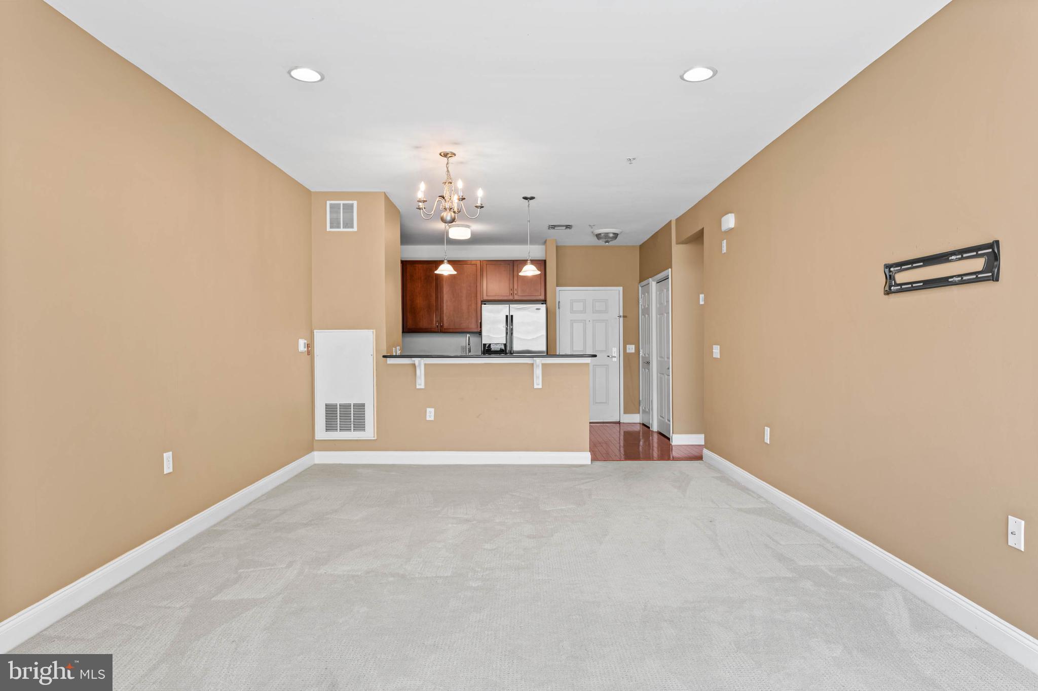 THE GRANDE AT RIVERVIEW - Residential