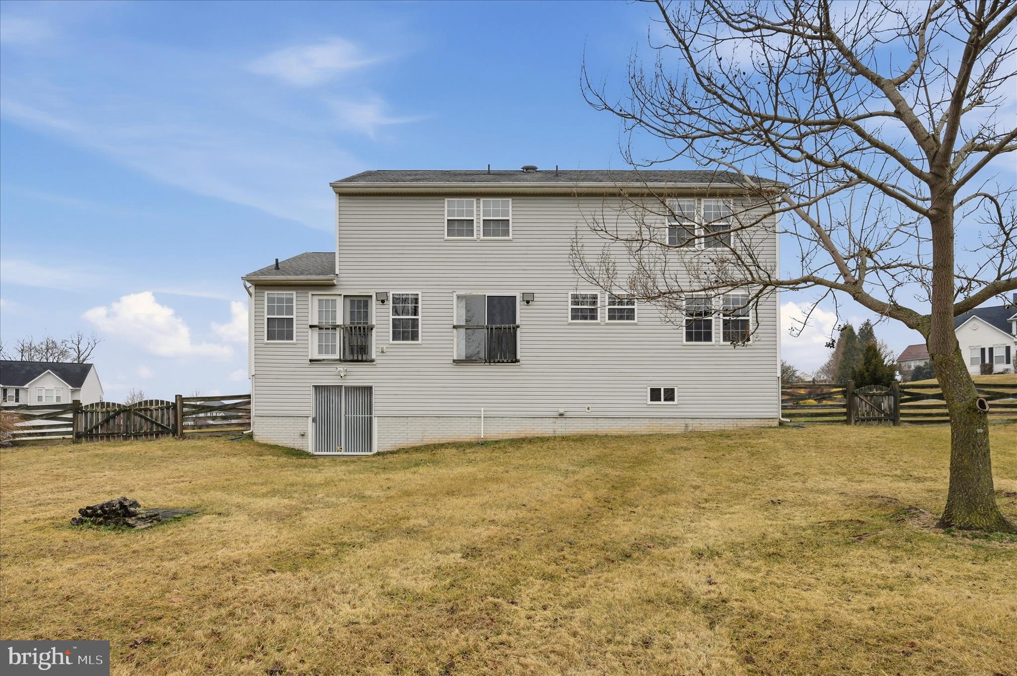 GAP VIEW VILLAGE - Residential