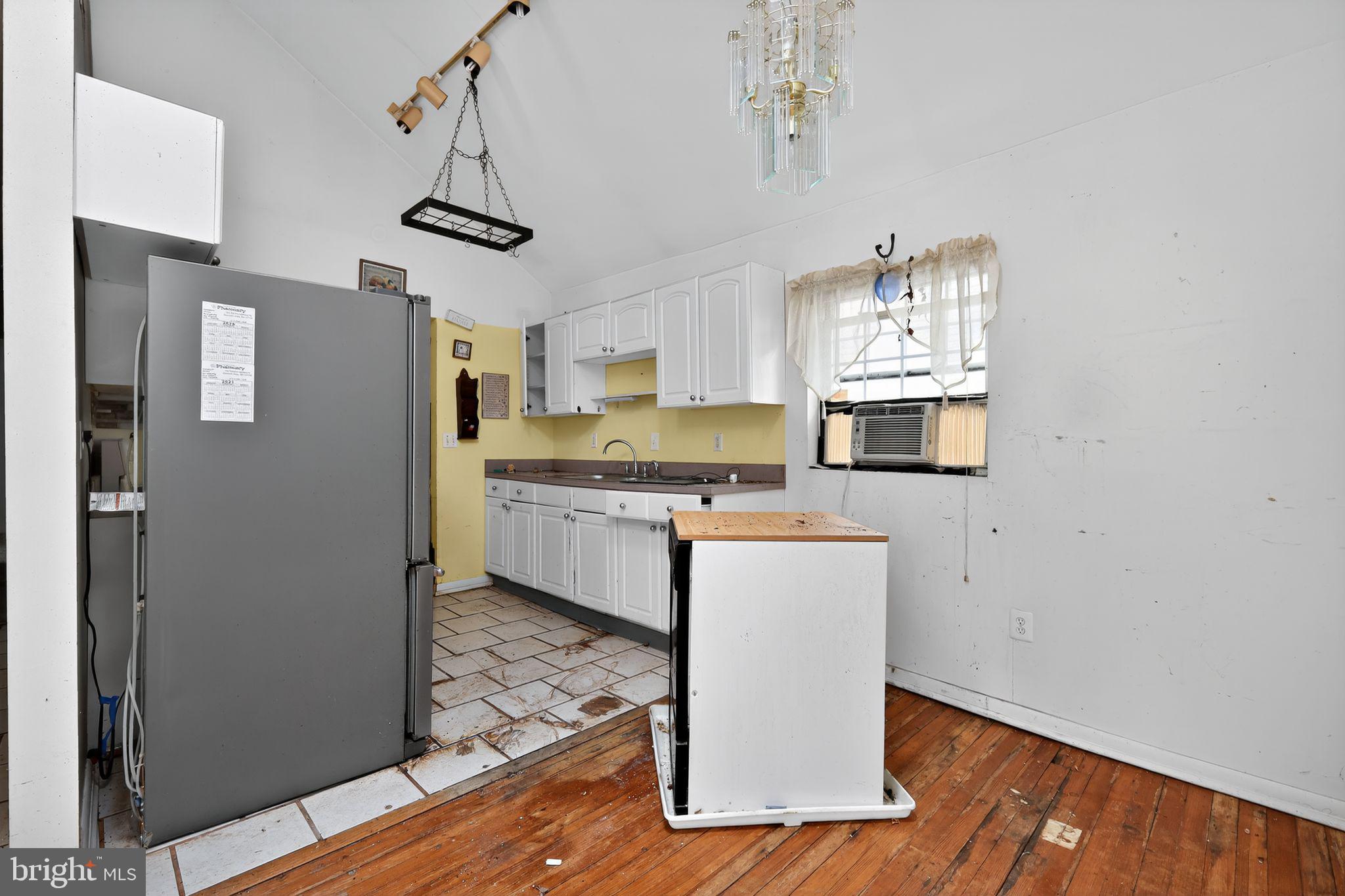 ANNAPOLIS - Residential