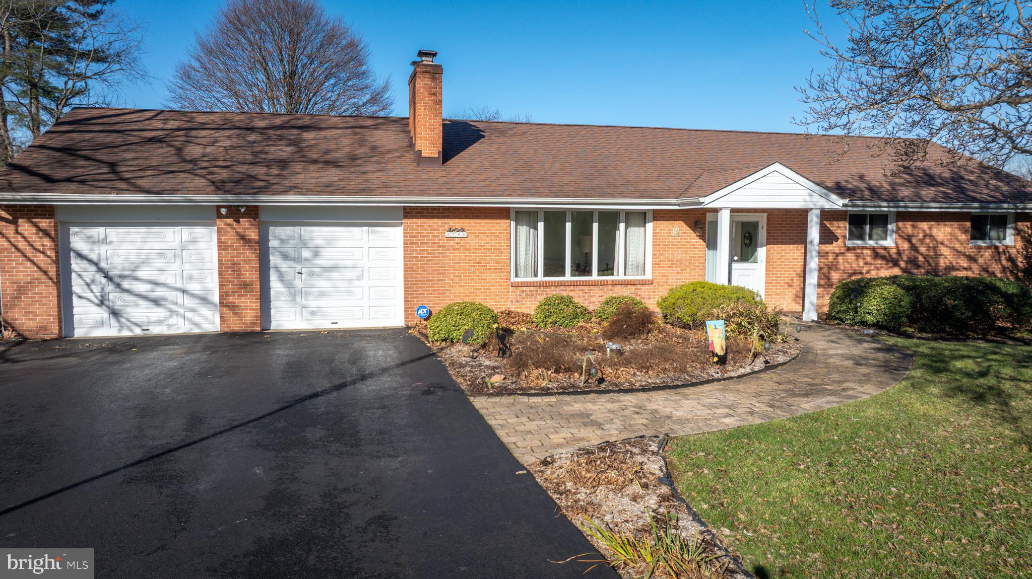 LAURELBROOK - Residential