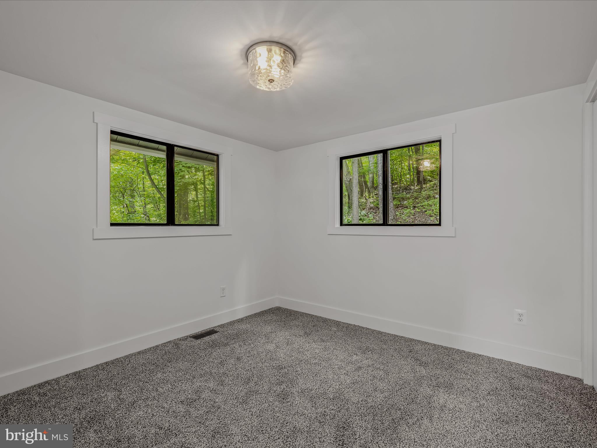 GLENWOOD FOREST - Residential