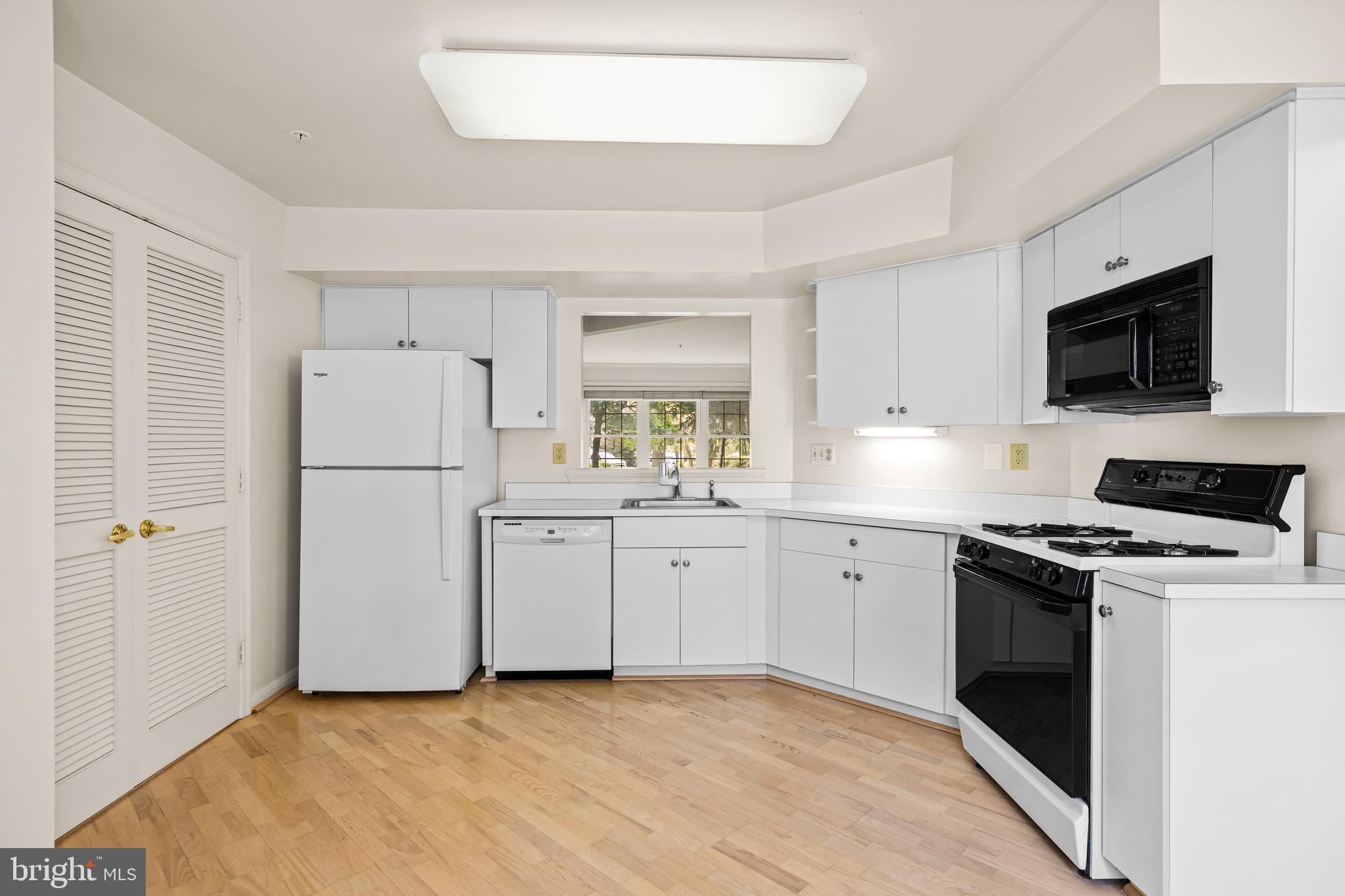 GREY ROCK FLATS - Residential