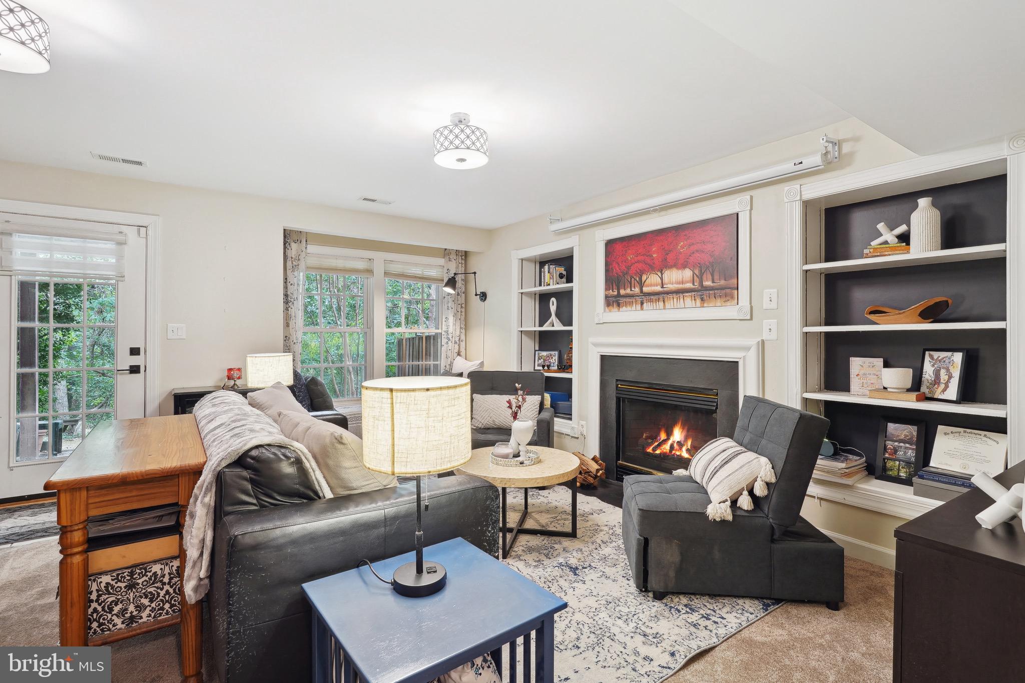 JAPONICA - Residential Lease