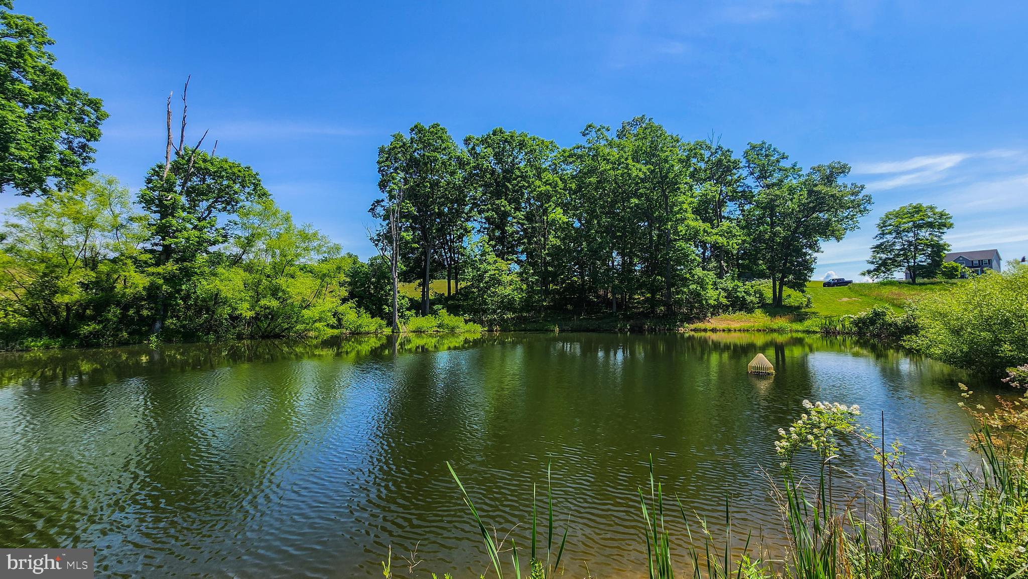 LAKEWOOD ESTATES - Land