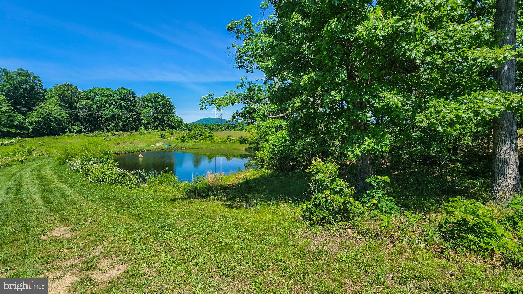 LAKEWOOD ESTATES - Land