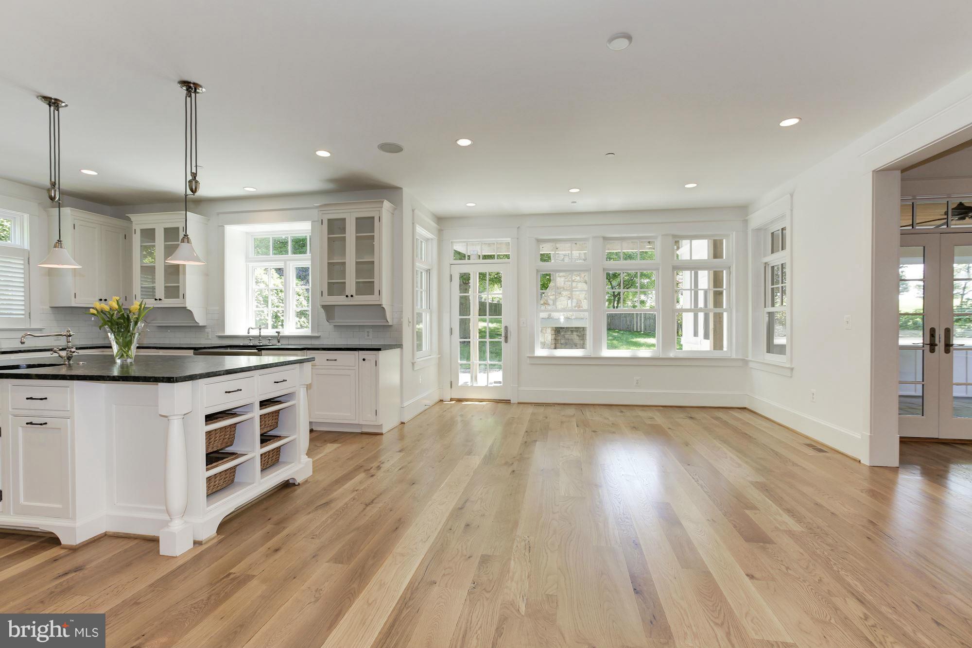 KENWOOD PARK - Residential