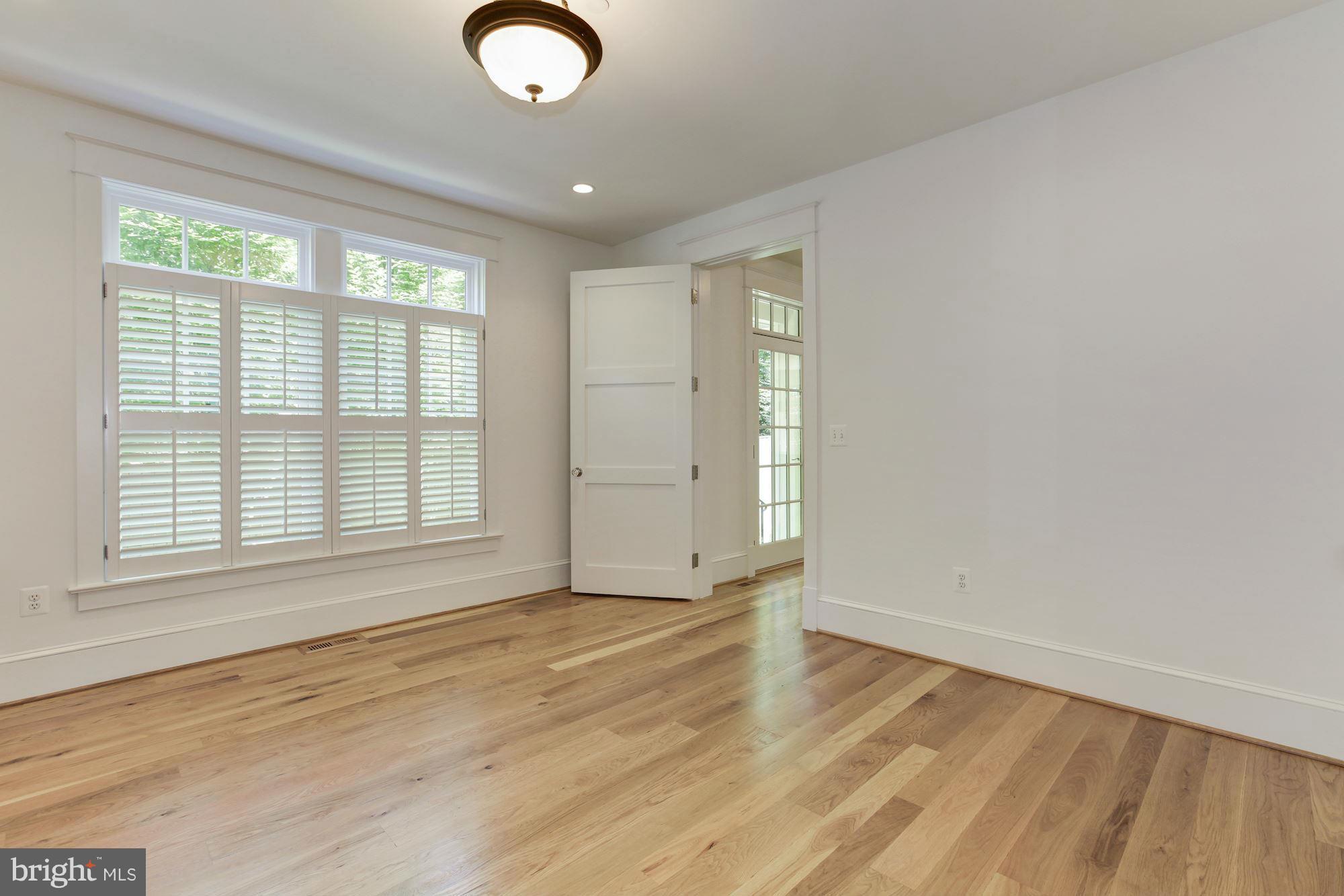 KENWOOD PARK - Residential