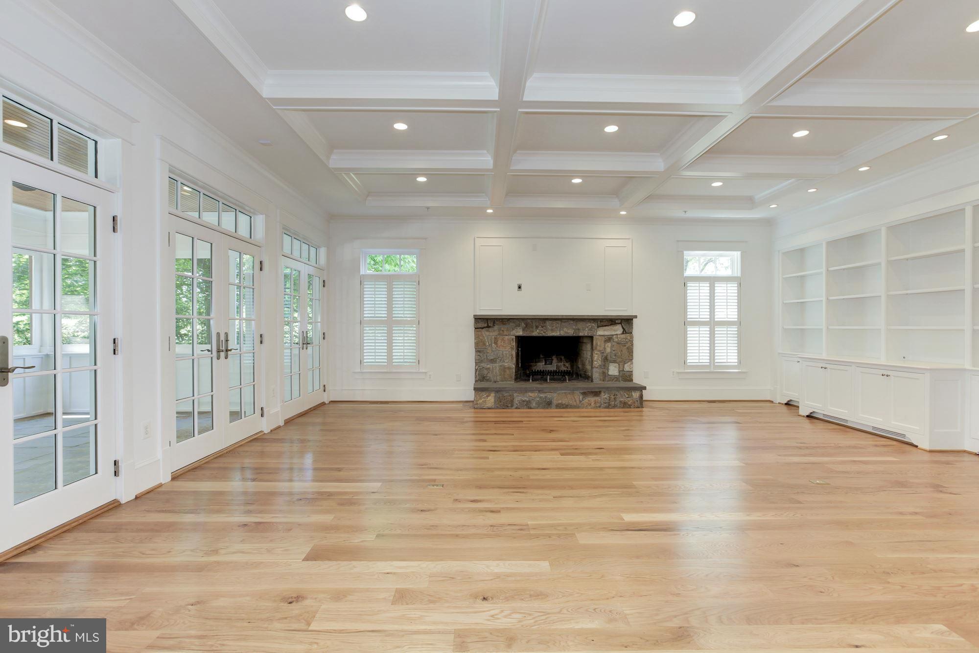 KENWOOD PARK - Residential