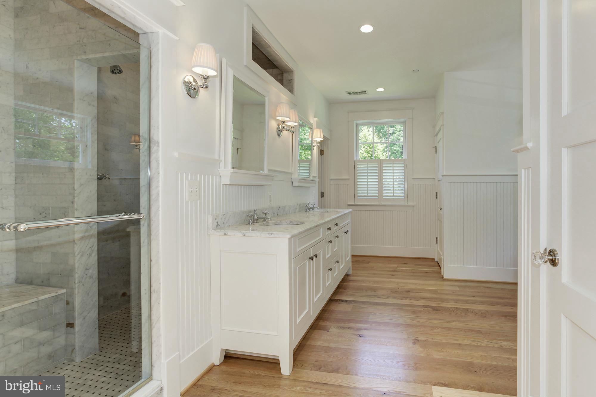 KENWOOD PARK - Residential